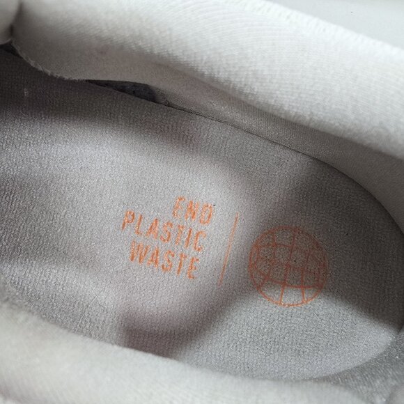 NEW Adidas - 8 1/2 Ultra Boost 1.0 Women's Wonder Beige /Taupe Sneaker IE7390 - Picture 2 of 12